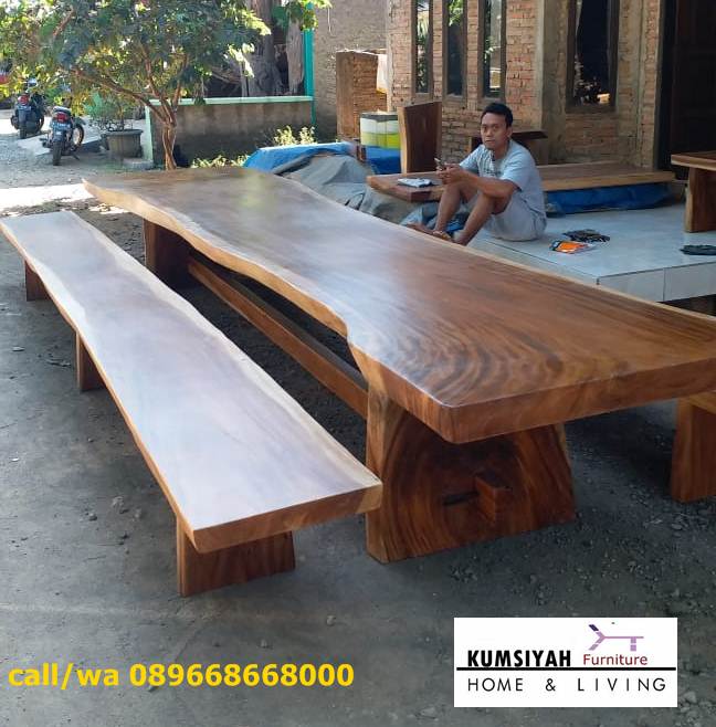 Meja Trembesi Bandung Kayu Utuh Solid