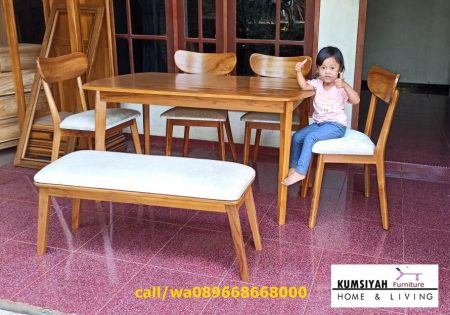 Jual Meja Makan Kayu Jati Jepara Desain Klasik Harga Terjangkau