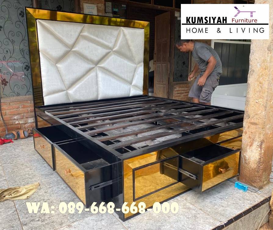 Jual Tempat Tidur Stainless Gold Mewah Berkualitas