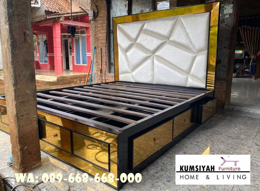 Jual Tempat Tidur Stainless Gold Mewah Berkualitas