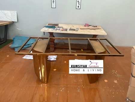 Kaki Meja Makan Stainless Mengkilap 2024 Model Setengah Lingkaran