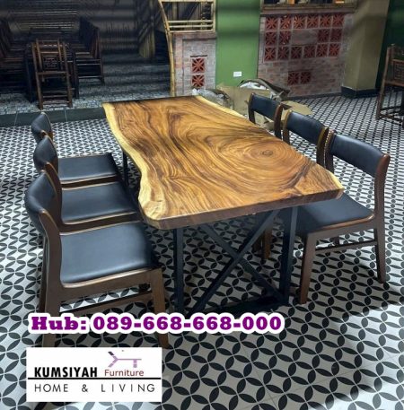 Meja Makan Trembesi kaki Besi Manado