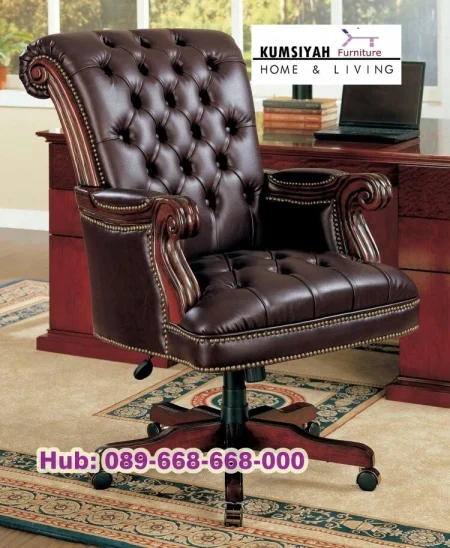 Kursi Direktur Kulit Asli