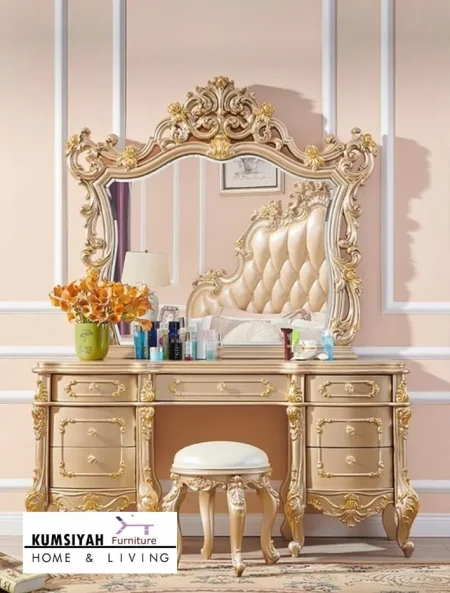 Meja Rias Mewah