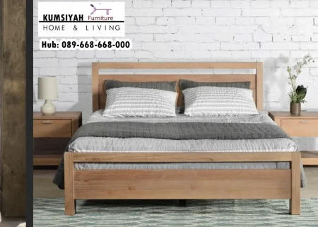 Elegansi Tempat Tidur Kayu Jati Blitar