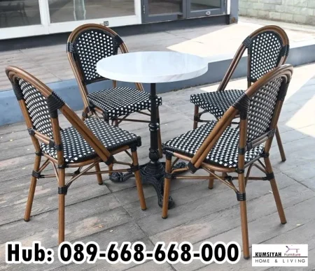 Meja Kursi Cafe Minimalis Kayu Elegan
